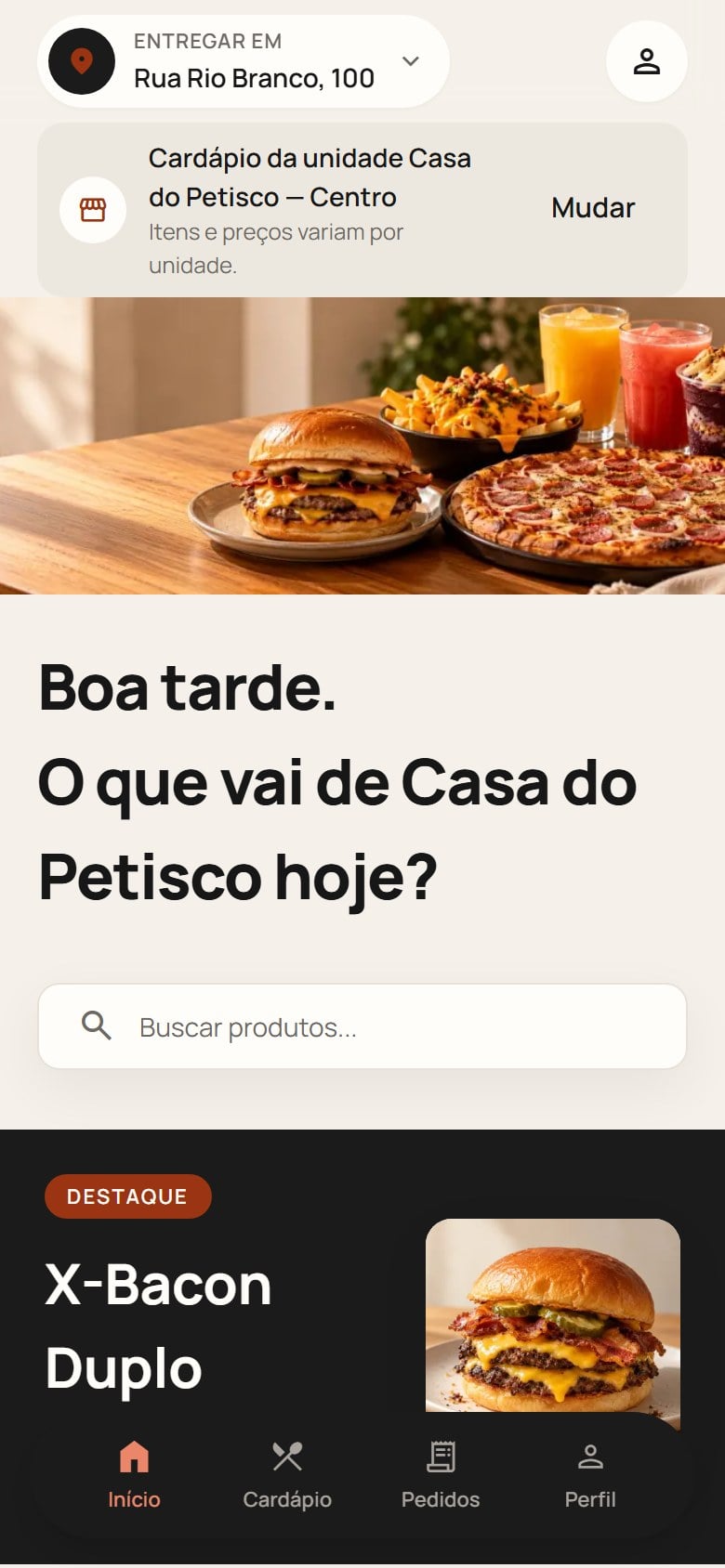 Cardápio digital da Casa do Petisco aberto no celular, com a capa, as categorias e os produtos com foto e preço